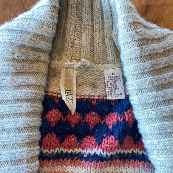 Cozy short sleeve cardigan size M - Picture 5 of 6